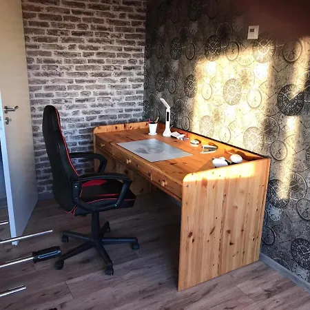 Apartment Biker's Base *